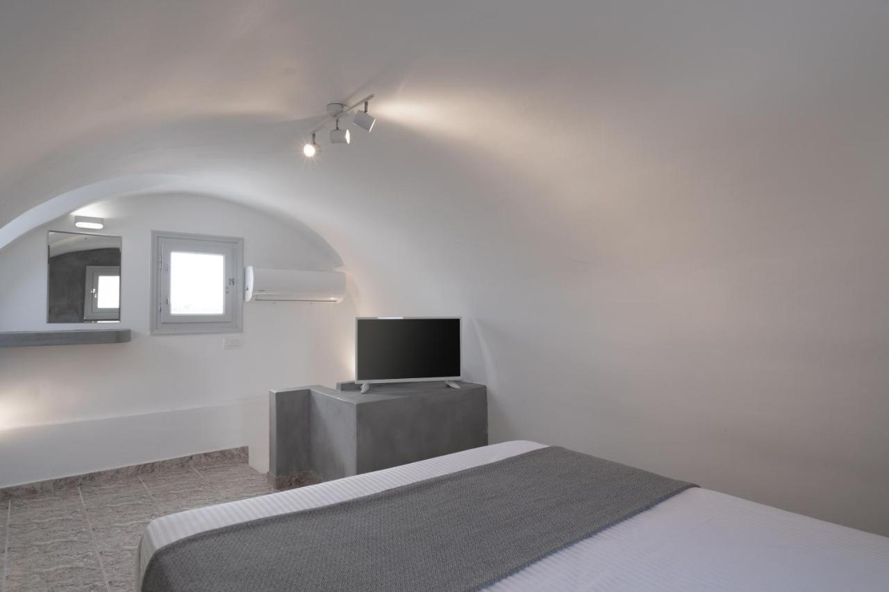 White Lily Suites & Lofts - Adults Only 16 Plus Perivolos  Dış mekan fotoğraf