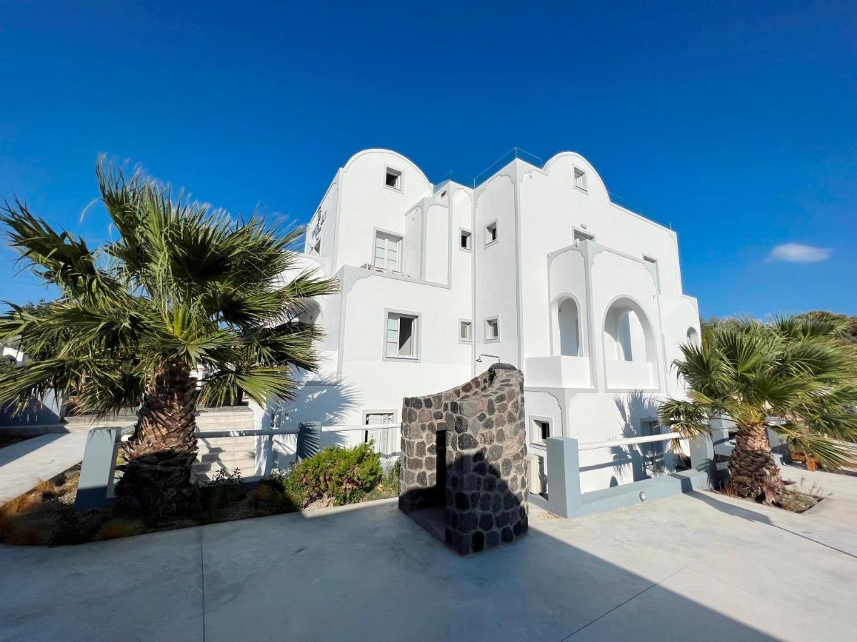 White Lily Suites & Lofts - Adults Only 16 Plus Perivolos  Dış mekan fotoğraf