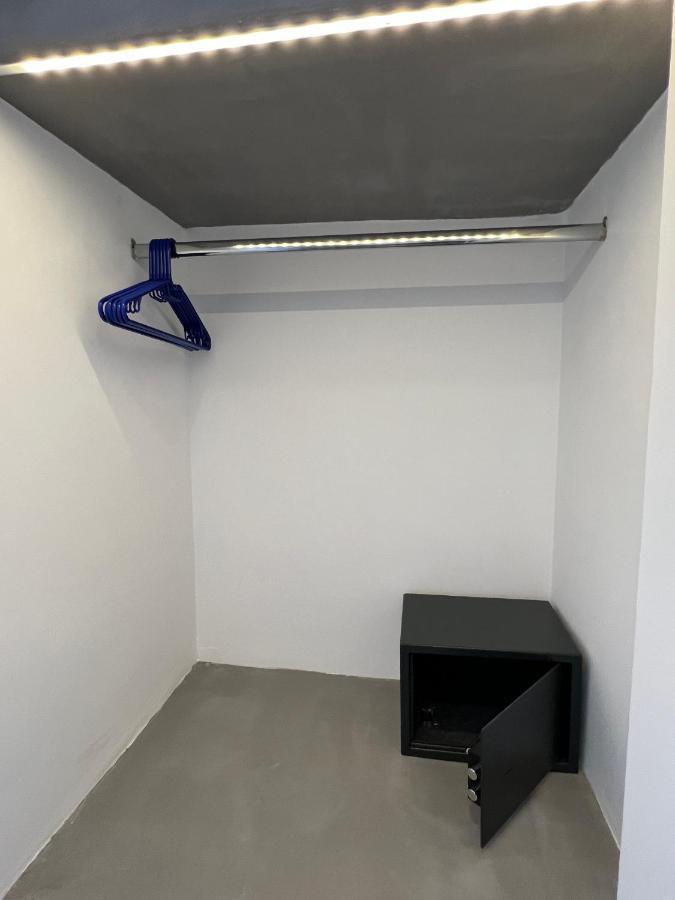 White Lily Suites & Lofts - Adults Only 16 Plus Perivolos  Dış mekan fotoğraf
