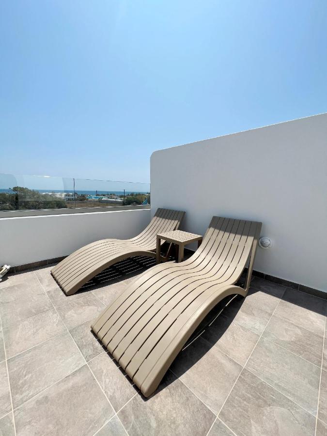 White Lily Suites & Lofts - Adults Only 16 Plus Perivolos  Dış mekan fotoğraf