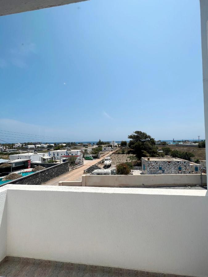 White Lily Suites & Lofts - Adults Only 16 Plus Perivolos  Dış mekan fotoğraf